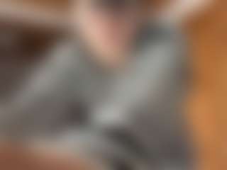 Live cam show with MadisonRomag - Blowjob on studioflirtlive.com