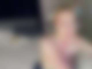 Live cam show with Maya-Mellisa - Red Hair on Fling VIP Chat