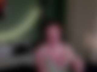 Live cam show with Maya-Mellisa - Brown Eyes Red Hair on Camming Site
