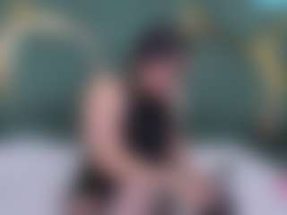 RoxanneBloom's Live Sex Cam Show