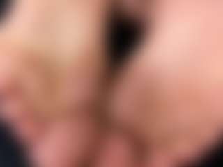 RoxanneBloom's Live Sex Cam Show