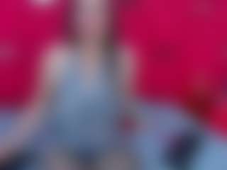Live cam show with RoxanneBloom - Double Penetration on googirlz
