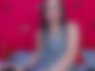 Live cam show with RoxanneBloom - Double Penetration on Camsoda