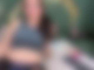 RoxanneBloom's Live Sex Cam Show