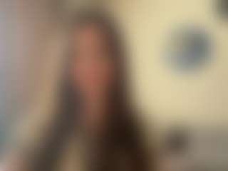 ShirelyTataris's Live Sex Cam Show