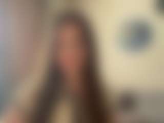 ShirelyTataris's Live Sex Cam Show