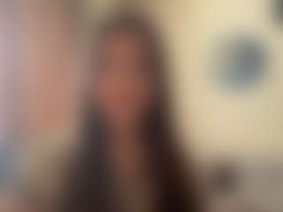 Live cam show with ShirelyTataris - Petite on Dare Cams