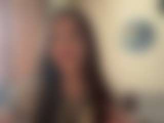 Live cam show with ShirelyTataris - Bedroom MILF on camtv