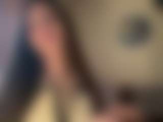 ShirelyTataris's Live Sex Cam Show