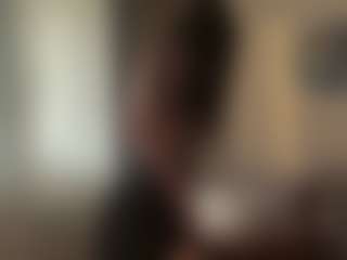 ShirelyTataris's Live Sex Cam Show