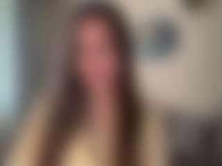 ShirelyTataris's Live Sex Cam Show