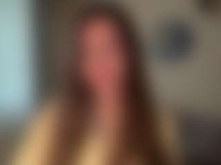 ShirelyTataris's Live Sex Cam Show