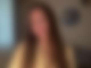 ShirelyTataris's Live Sex Cam Show
