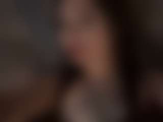 ShirelyTataris's Live Sex Cam Show