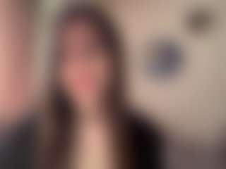 ShirelyTataris's Live Sex Cam Show
