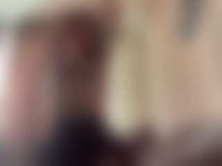 ShirelyTataris's Live Sex Cam Show