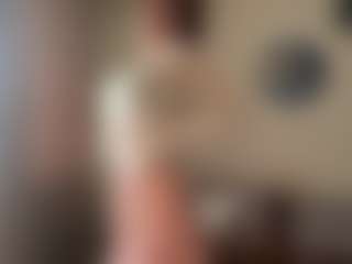 ShirelyTataris's Live Sex Cam Show