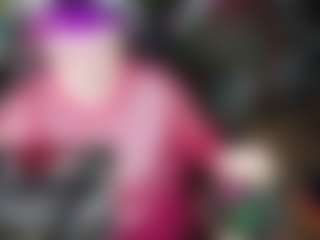 Live cam show with sinstresshemlock - Strapon on madthumbs