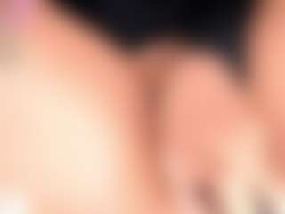 SuzzanRugge's Live Sex Cam Show