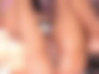 SuzzanRugge's Live Sex Cam Show