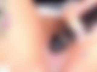 SuzzanRugge's Live Sex Cam Show