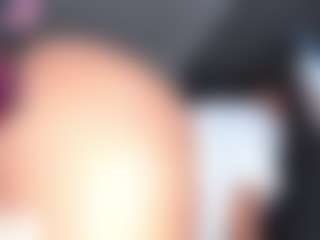Live cam show with SuzzanRugge - Thin on Stripli.com