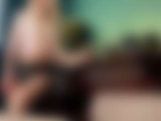 Eve's Live Sex Cam Show