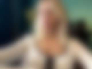 Live cam show with Eve - Camel Toe on Strip Flash - Live Sex Shows
