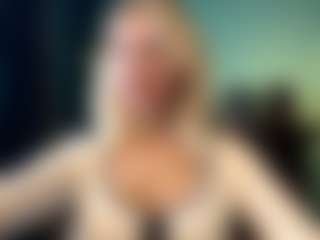 Eve's Live Sex Cam Show