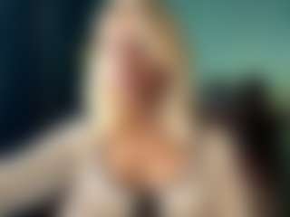 Eve's Live Sex Cam Show