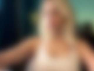 Eve's Live Sex Cam Show