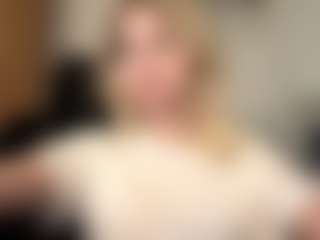 Live cam show with Eve - Ass Clapping on CamwithHer