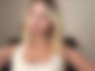 Eve's Live Sex Cam Show