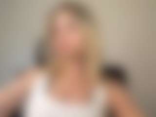 Eve's Live Sex Cam Show