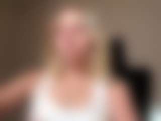 Live cam show with Eve - Blonde Hair Teen (18+) on Camsoda