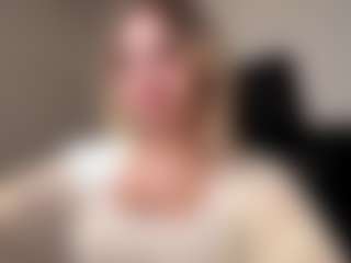 Eve's Live Sex Cam Show