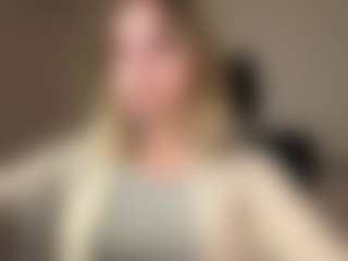 Live cam show with Eve - Ass Clapping on livesuperchat.net