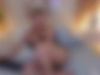 Daraa strom MILF webcam performer live streaming