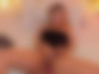 Live cam show with Daraa strom - Dirty on Milfs Live