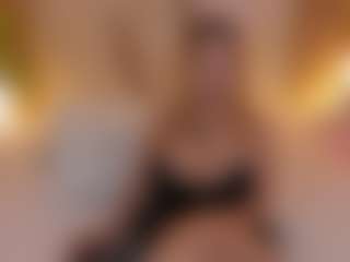 Live cam show with Daraa strom - Blonde Hair MILF on Camsoda