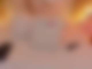 Live cam show with Daraa strom - Lush MILF on CamwithHer