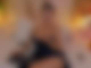 Live cam show with Daraa strom - Green Eyes on Camsoda Late Night