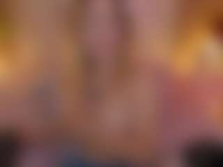Live cam show with Daraa strom - Blonde Hair Shaved Pussy on AdultVida.com
