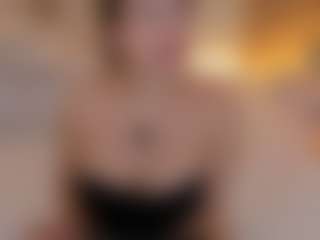 Daraa strom MILF webcam performer live streaming