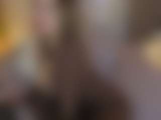 Live cam show with Daraa strom - Athletic MILF on Dolls Live