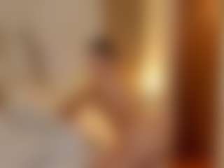 Daraa strom MILF webcam performer live streaming