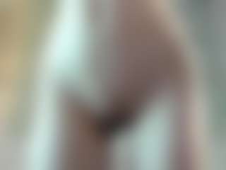 Live cam show with EllieRough - Brown Hair on Dare Cams