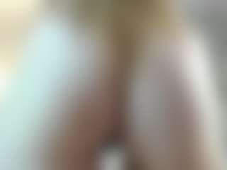 EllieRough's Live Sex Cam Show