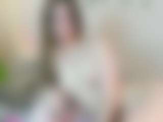 Live cam show with EllieRough - Brown Hair Teen (18+) on CamwithHer