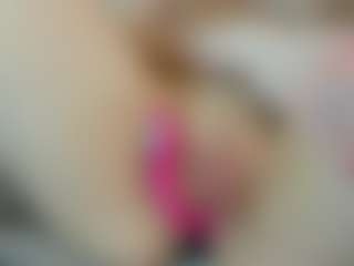 EllieRough's Live Sex Cam Show
